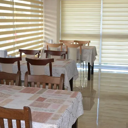 Szálloda Dosemealti Otel