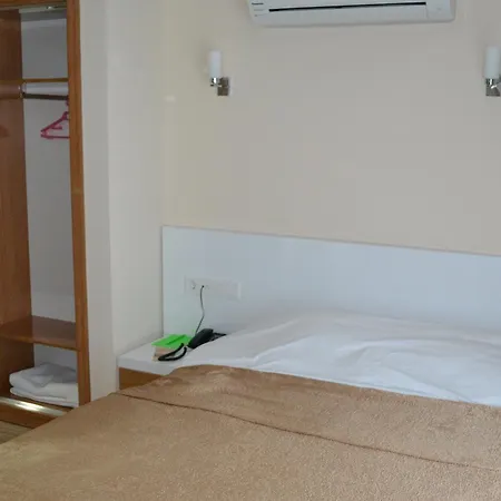 Dosemealti Otel * Dosemealti