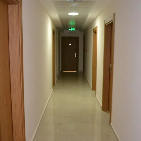 Szálloda Dosemealti Otel *