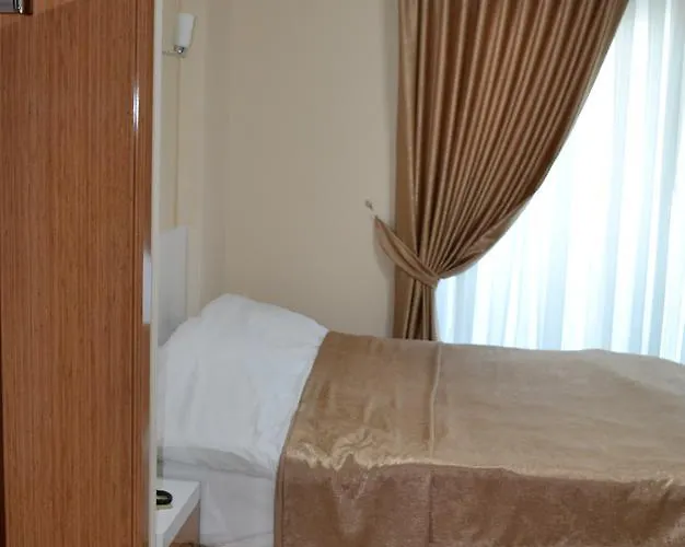 Hotel Dosemealti Otel *